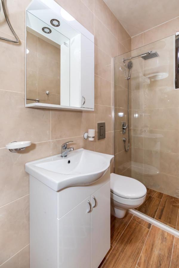Kaom Lux Apartment Dobra Voda Bagian luar foto