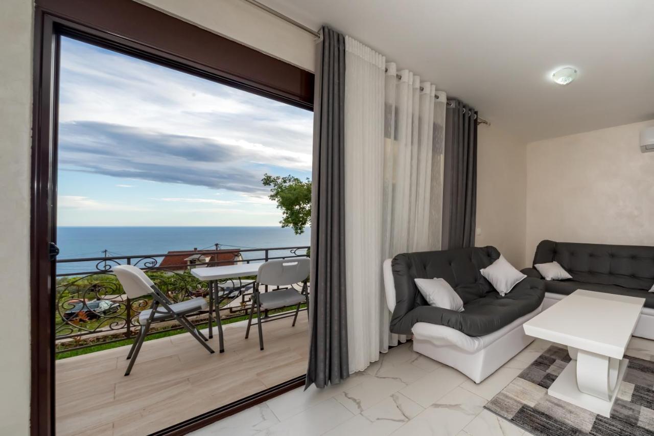 Kaom Lux Apartment Dobra Voda Bagian luar foto